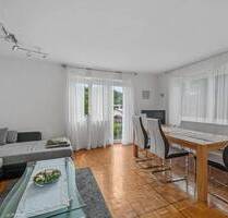 PROVISIONSFREI - Charmantes Einfamilienhaus mit 2 Garagen am Waldrand - Tuttlingen