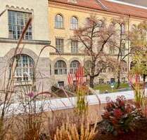WG-Traum: Balkon mit Blick auf LMU-Hauptgebäude - München Maxvorstadt