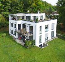 Lichtdurchflutetes Wohnen in moderner Architektur in guter Lage von Starnberg