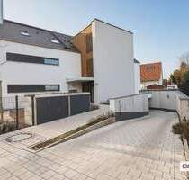 Hochwertig und großzügig: 2-Zi. Dachterrassenwohnung mit allem was das Herz begehrt! - Fürth Ronhof