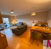 MÖBLIERT ! Exklusive 2-Zimmer-Wohnung mit Balkon und zwei Stellplätzen in bester Lage - Röthenbach an der Pegnitz