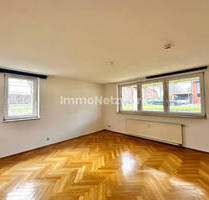 Helle und gemütliche 2-Zimmer Souterrain-Wohnung mit Parkett, EBK im beliebten Kiessee-Karree, frei - Göttingen / Geismar