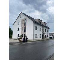 Neuwertige 3-Zimmer-Erdgeschosswohnung mit Terrasse und Stellplatz in Engelthal
