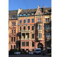 Schöne Altbauwohnung in Bahnhofsnähe, Wiesbaden-Mitte, zentral