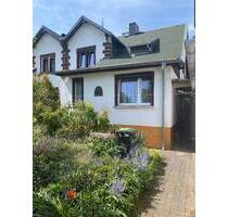 Wurzen * gemütliche DHH mit Garage* 3 Zimmer* 1 Bad* 2 Küchen* zentrale Lage* gepflegt