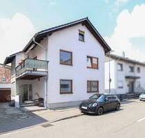 MFH mit 3 Einheiten, Doppelgarage, im Ortszentrum zur flexiblen Nutzung mit Wertsteigerungspotenzial - Ötigheim