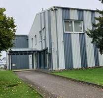 VS-Villingen, BüroGerwerbeHalle ca. 350 qm, ebenerdig, Stellplätze - Villingen-Schwenningen
