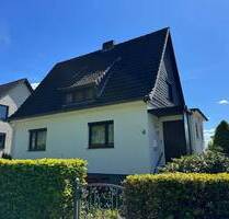 Einfamilienhaus mit zusätzlichen Bauplatz! - Hamburg Sinstorf