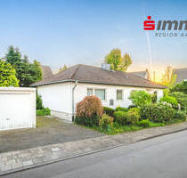 Sanierungsbedürftiger Fertighausbungalow mit großem Grundstück - Aachen Walheim