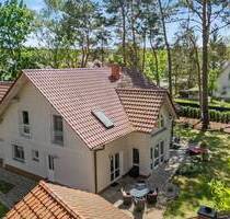 Eleganz und Lebensqualität vereint - Designer-Refugium mit Einliegerwohnung nur wenige Schritte vom Strand entfernt - Bestensee Pätz