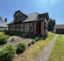 Charmantes EFH mit Nebengebäude, großzügigem Grundstück und Garage - Ihr neues Zuhause wartet! - Massen-Niederlausitz Lindthal