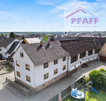 Zuhause ankommen in Ichenheim! Bezauberndes Mehrfamilienhaus mit viel Potential (Bebauung möglich) - Neuried