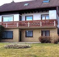 Ruhe und Natur: Einfamilienhaus mit Einliegerwohnung auf traumhaftem Grundstück - Löffingen Dittishausen