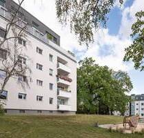 Bezugsfreie, energieeffiziente 4-Zimmerwohnung mit sonnigem Balkon - Berlin Dahlem
