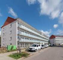 KOMFORTABLER ZWEITBEZUG MIT SONNENBALKON Geräumige 2-Raum-Wohnung mit Balkon und Fußbodenheizung - Schkeuditz