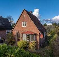 Kleines Wohnhaus auf sonnigem Grundstück in Eutin