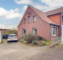Zweifamilienhaus in zentraler Lage: Vielseitig nutzbar für Eigenbedarf oder als Investition - Bassum Neubruchhausen
