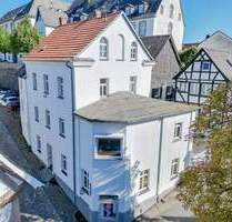 Ein-Zweifamilienhaus mit Gewerbefläche in Toplage der Arnsberger Altstadt!