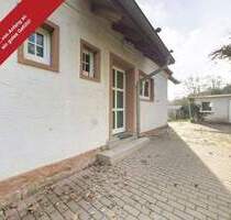 Einfamilienhaus mit Garage und großem Eigentumsgrundstück in Toplage - Kaiserslautern / Morlautern