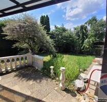 Nähe Klinikum - Attraktiver Atriumbungalow in sehr ruhiger Lage - Neusäß