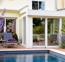 Stilvolles Reihenmittelhaus mit gehobener Ausstattung, Pool und Sauna in familienfreundlicher Lage - Karlsfeld