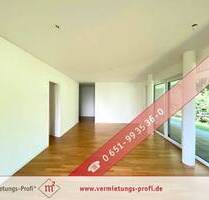 Exklusiv wohnen direkt an der Mosel - Hochwertige 2ZKB Erdgeschosswohnung mit Einbauküche, großer Terrasse & Tiefgaragenstellplatz! - Trier