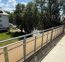 2. OG - Laminat + große Küche + großer Balkon - Chemnitz Gablenz 244