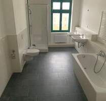 Geräumige 2 RWE mit großen Balkon in ruhiger Nebenstraße - Görlitz Innenstadt