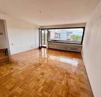 Einmaliger Blick über Bochum - Renovierungsbedürftige 3-Zi-Wohnung in Uninähe mit TG-Stellplatz