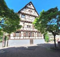 Sanierungsbedürftiges Fachwerkhaus (Denkmalschutz) im Zentrum von S-Vaihingen - Stuttgart