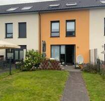 Geräumiges Reihenhaus in Bremen-Rönnebeck, familienfreundliche 4 Zi. mit Garten