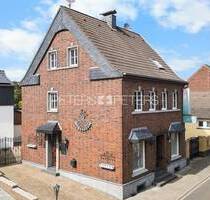 + Ein Haus mit vielen Möglichkeiten + - Linnich Gereonsweiler
