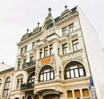 Exklusive Altbauwohnung mit Direktaufzug, Balkon, 2 Bädern & großer Wohnküche! - Halle (Saale) Altstadt