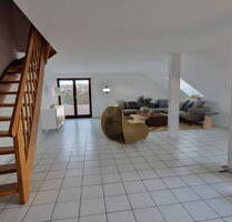 Helle 5-Zimmer Wohnung mit Dachterrasse und Balkon - Leonberg