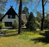 Charmantes Reetdachhaus mit großzügigem Nebengelass und Garten in Wandlitz
