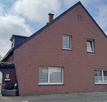 Zwei Wohneinheiten: Charmantes Einfamilienhaus mit Einliegerwohnung in Wesel-Schepersfeld!