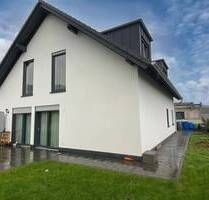 Neuwertiges Einfamilienhaus mit großem Platzangebot - Wittlich Lüxem