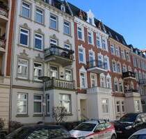 Wunderschöne sanierte Altbauwohnung mit Balkon in St.Lorenz Nord ! - Lübeck St. Lorenz Süd