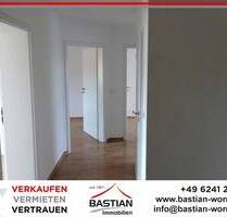 Voll schräg: Dachgeschoss - 3 12 Zimmer - renovierter Altbau - Garage - Zentrumslage! - Worms Innenstadt