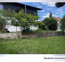 Großzügiges 2-Familienhaus mit 2 Garagen in Großbottwar-Winzerhausen