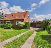 ** Charmanter Altbau mit traumhaftem Garten** - Husum