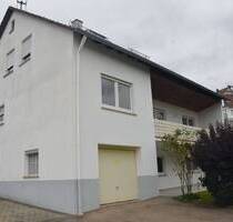 Großzügiges und gepflegtes Wohnhaus mit 2 WE u. Garten in sonniger Wohnlage. - Jungingen
