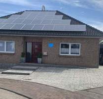 Walmdach-Bungalow in ruhiger und zentraler Lage von Großenaspe