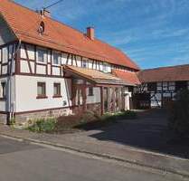 Fachwerkhaus mit Nebengebäude Garten und Brunnen - Grünberg Weickartshain