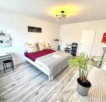 Direkt einziehen: Renovierte & teilmöblierte 3-Zi., EBK, Balkon, Garten & Parkplatz in Nürnberg