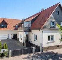 Vielseitiges 2-Familienhaus mit großem Hof, Garten und separater Einheit im Hinterhaus - Bietigheim