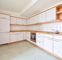 Großzügige 3-Raum-Wohnung in Schloßchemnitz - Aufzug, Tiefgarage, Einbauküche und mit Balkon