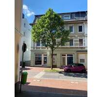 Dreifamilienhaus mit zwei kleinen Gewerbeeinheiten sowie 4 Garagen in der Nähe des Kluser Platzes - sanierungsbedürftiges Objekt mit Potenzial - Lüdenscheid