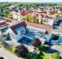 Charmante Dachgeschosswohnung mit großem Balkon und Weitblick in Freital-Pesterwitz!