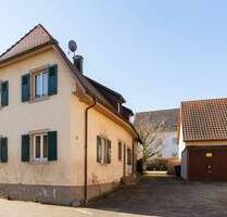 Haus mit Garten, Schopf, Schuppen und Doppelgarage - Grundsanierung oder Abriss - Bad Krozingen